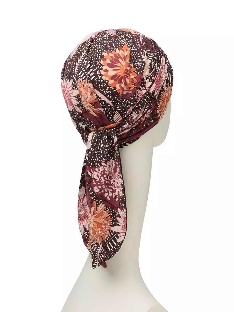 Beatrice with Ribbons Beige Ornaments