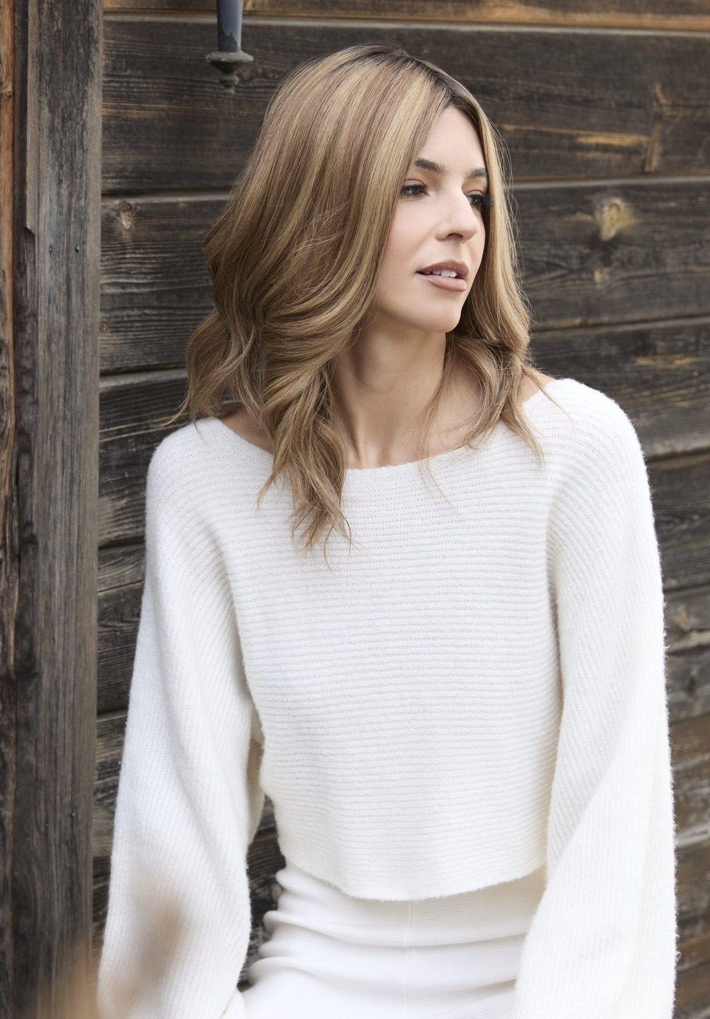 Oakly 8716 in colour Highlighted-Brown-Root