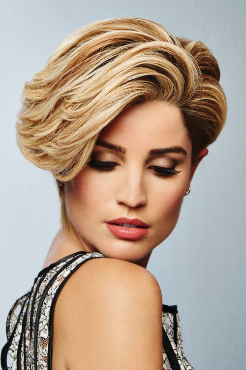 Calling All Compliments in color SS12/22 Hazelnut