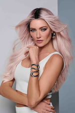 Queue The Hue in colour Pink