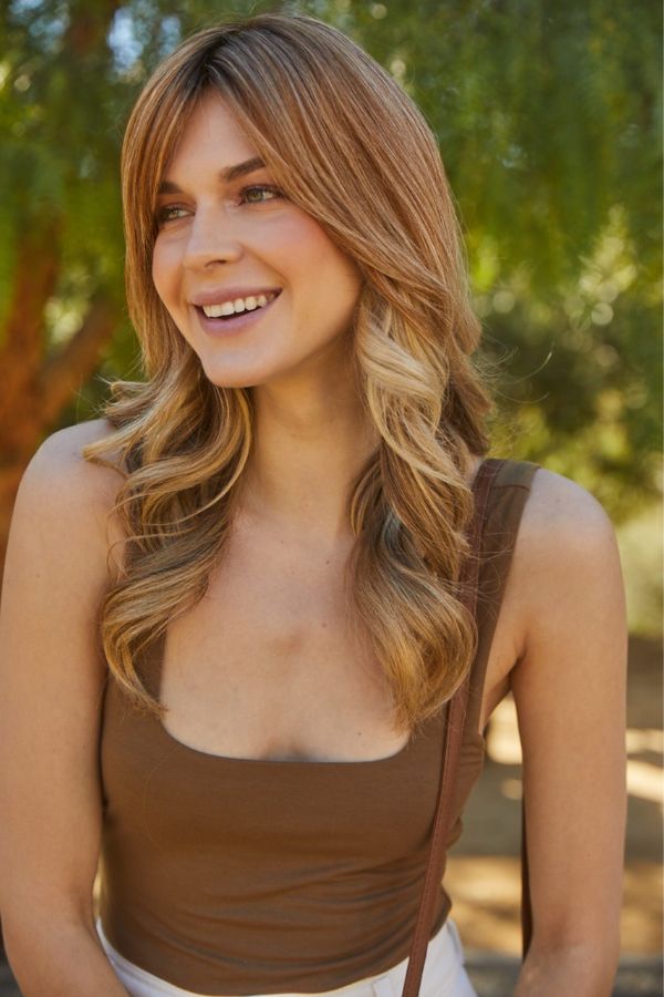 10" Remy HH Topper 8709 in color Hazenut Cream Root